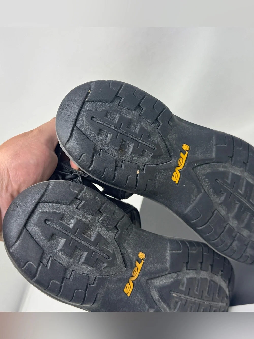 Teva Holliway 1006912 Men's Sandals